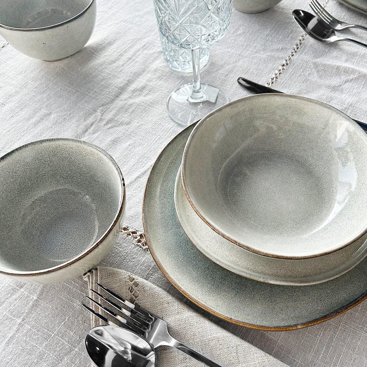 Juego de Vajilla Boreal 24 Piezas Gris